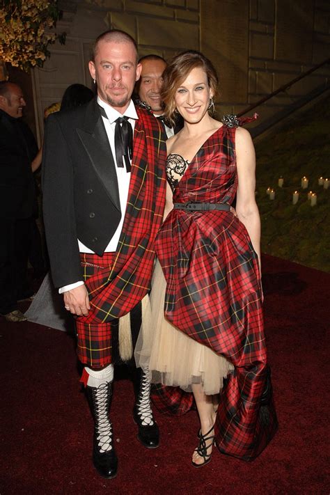 alexander mcqueen pareja